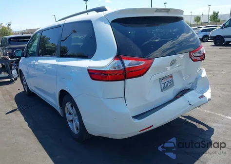 2017 Toyota Sienna Le 8 Passenger из США, поврежденный, VIN 5TDKZ3DC4HS868015